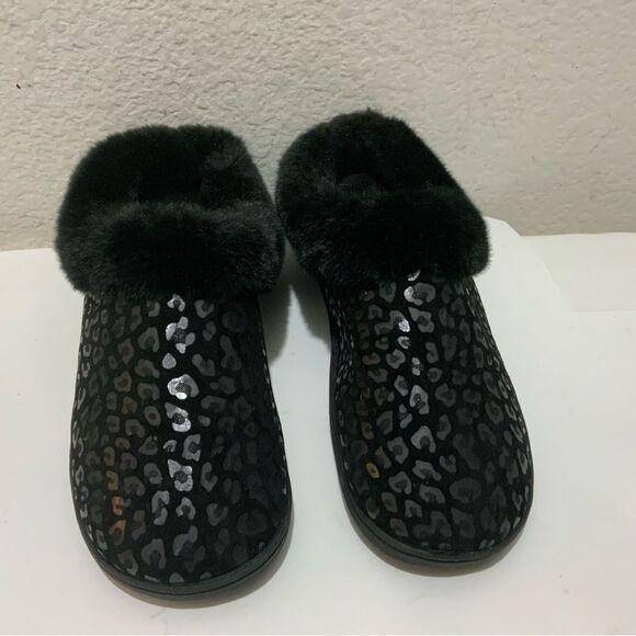 Isotoner black animal print Slippers XL (9.5-10) - Picture 2 of 10